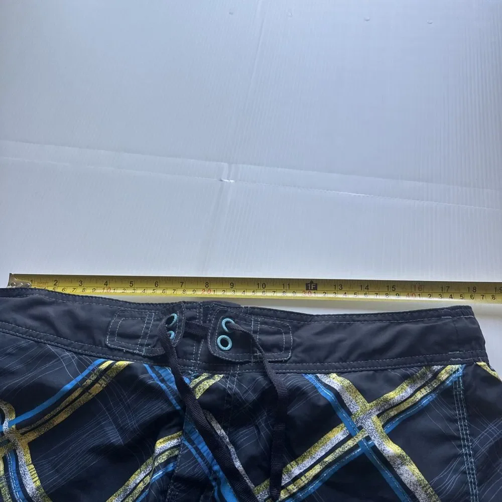 Speedo Men’s Board Swim Shorts Size M Black Blue Yellow Plaid Cargo Pocket